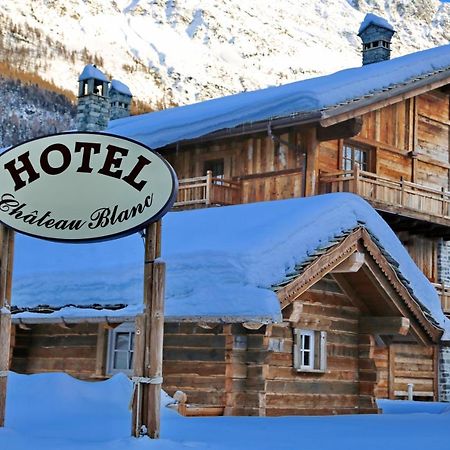 Relais Du Chateau Blanc La Thuile Buitenkant foto