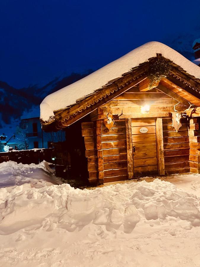Relais Du Chateau Blanc La Thuile Buitenkant foto