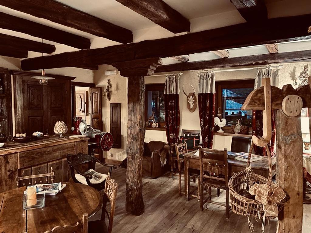 Relais Du Chateau Blanc La Thuile Buitenkant foto