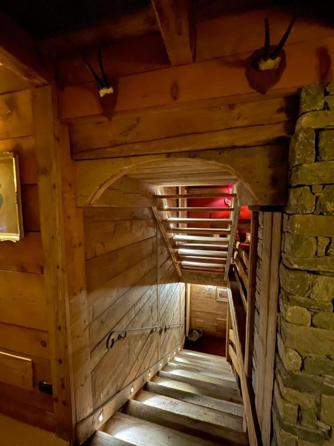 Relais Du Chateau Blanc La Thuile Buitenkant foto